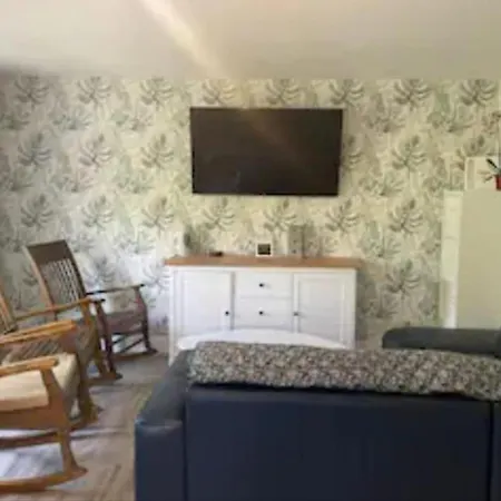 Tranquil Countryside ثورل